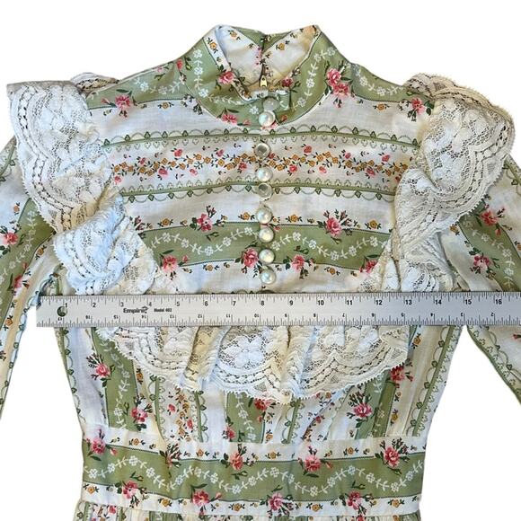 Vintage 1970s Vicki Vaughn Promenade XS Green Floral Prairie Ruffle Maxi Dress - Picture 14 of 16